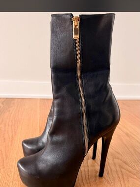 Black High-Heel Platform Ankle Boots with Gold Zip